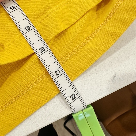 Champion Varsity Gold Long Sleeve Cropped Tee |R6 - Picture 7 of 7